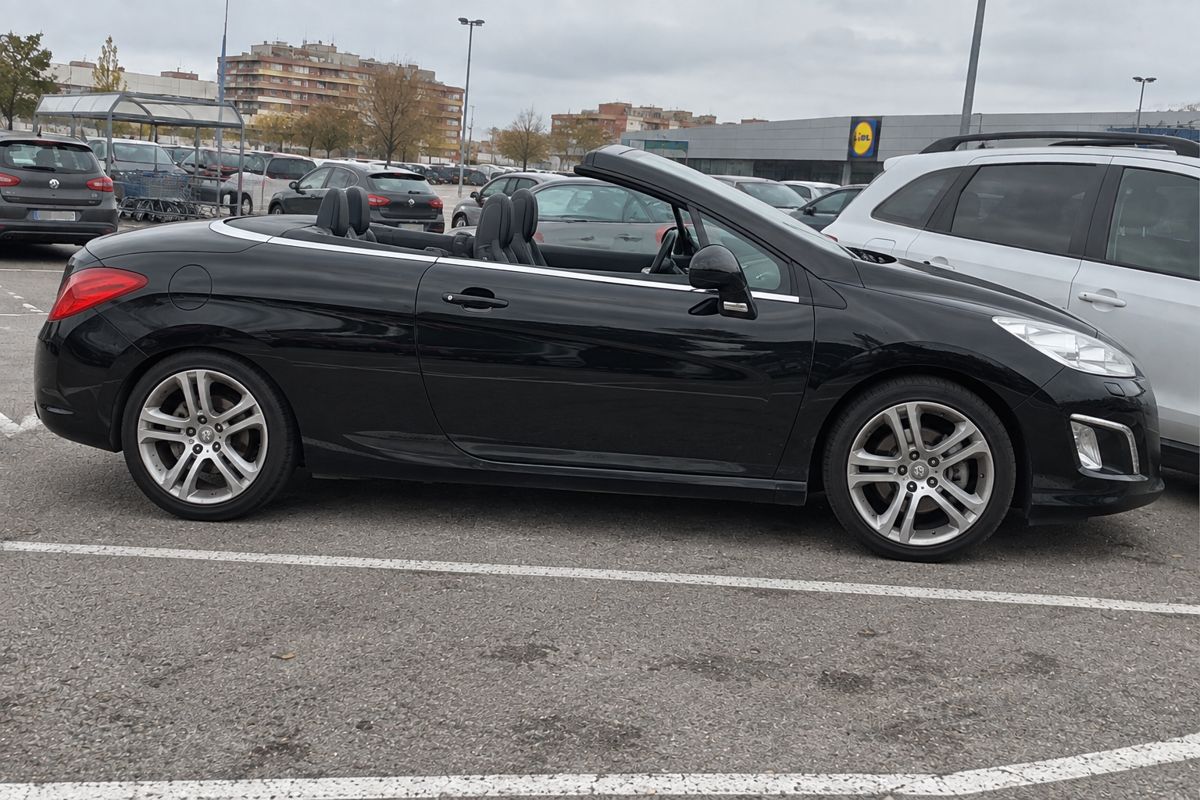 Peugeot 308 CC — 3